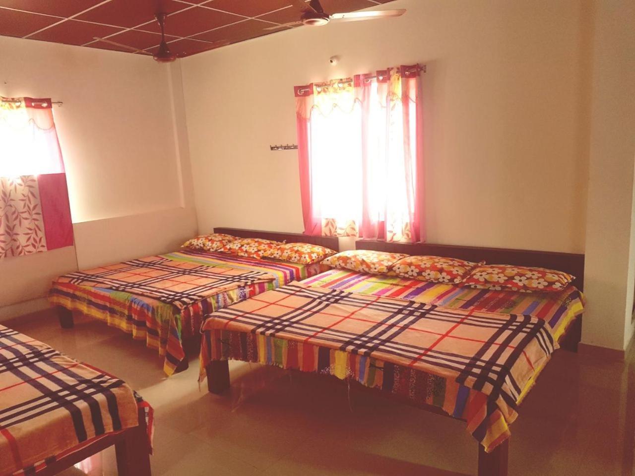 Honey Bee Resort - Near Yercaud Lake ภายนอก รูปภาพ